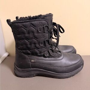 Women’s UGG Lachlan Lace Up Waterproof  Winter Snow Boots With Vibram Sole